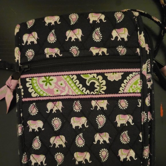 Vera Bradley Handbags - Vera Bradley crossbody purse